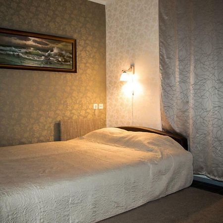 Ohtu Poik Majutus Apartman Pärnu Kültér fotó
