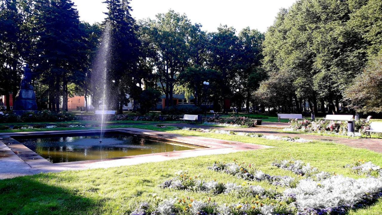 Ohtu Poik Majutus Apartman Pärnu Kültér fotó
