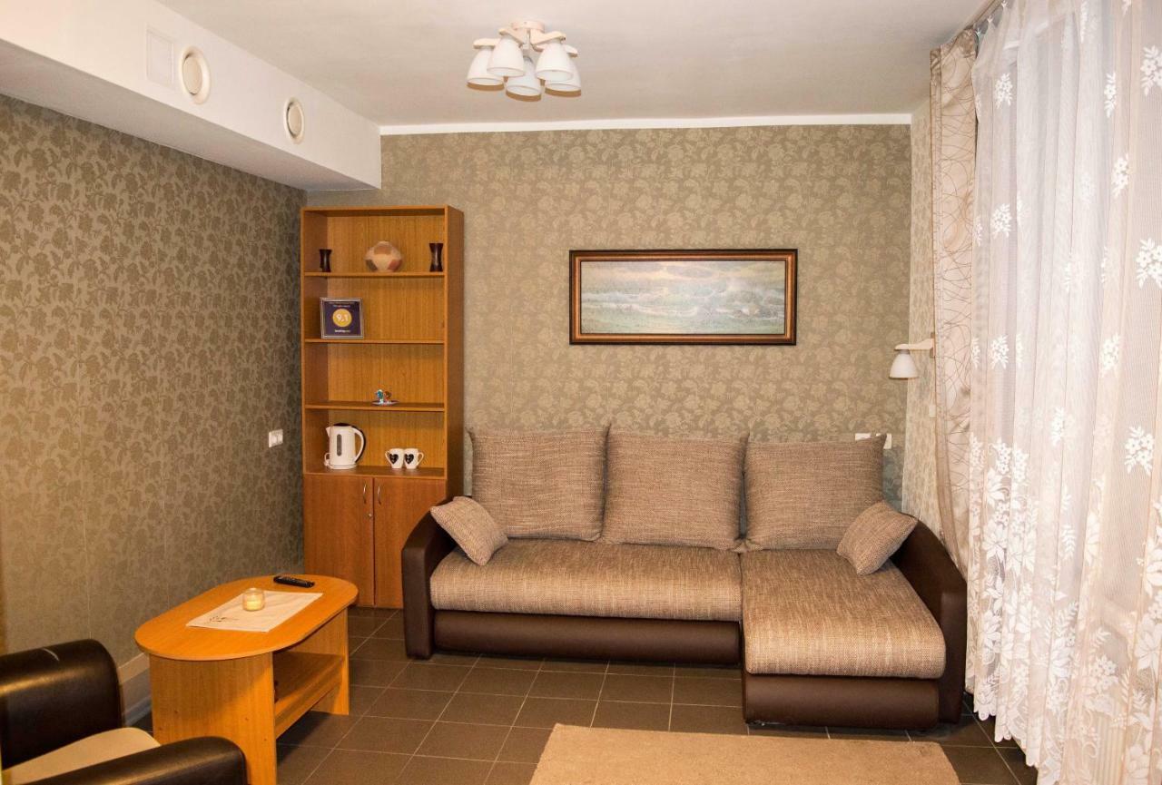 Ohtu Poik Majutus Apartman Pärnu Kültér fotó